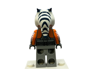 Ahsoka Tano (Adult) - Printed Arms, Light Bluish Gray Legs, sw1354 Minifigure LEGO®   