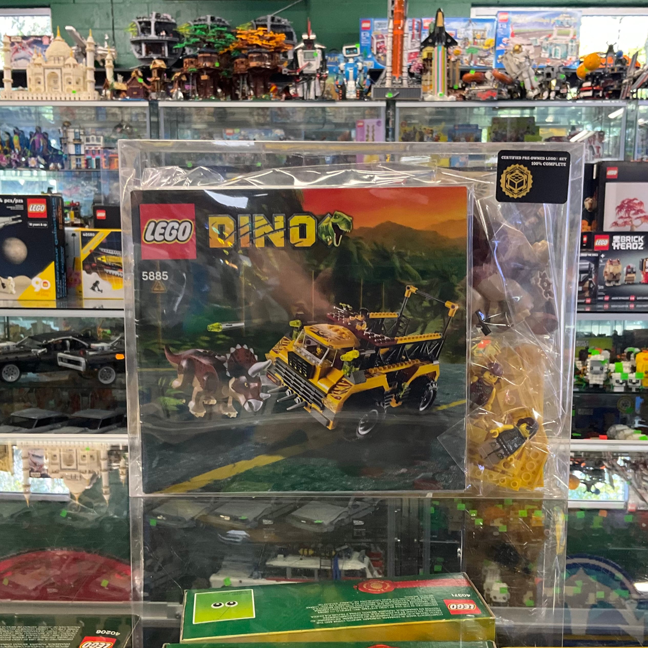 Triceratops Trapper, 5885 – United Brick Co®