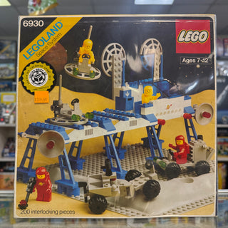 Space Supply Station - 6930 Building Kit LEGO®