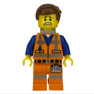Emmet - Wide Smile, with Piece of Resistance and Plate on Leg, tlm026 Minifigure LEGO®