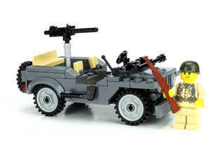 Willys WWII Jeep 4 x 4 Utility Vehicle Building Kit Battle Brick