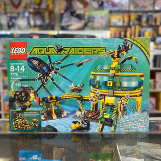 Aquabase Invasion, 7775 - LEGO® Aquazone Set