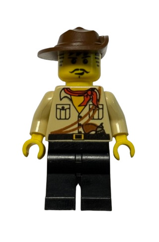 Johnny Thunder in Desert Outfit with Cleft Chin (Orient Expedition), adv051 - LEGO® Adventurers Minifigure