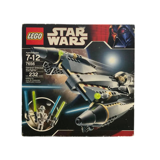LEGO Star Wars General Grievous Starfighter set 7656 box showing spacecraft with minifigure accessories.