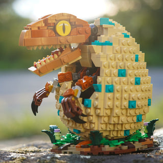 Dino Eggs (Wave 2) Creature Bricker Builds Velociraptor Egg Bricks & Instructions