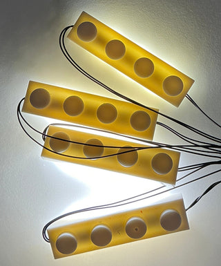 Daisy-Chained 1x4 LED Light Up Plates, DIY System, Reconnectable, LB1x4C4-LA Custom Parts United Brick Co® White/White