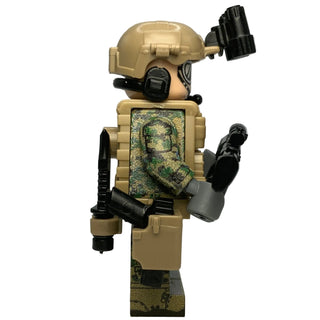 Recon Marine Woodland Camo MARPAT Custom Figure, BB53
