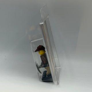 Johnny Thunder w/ Collectors Card & Display - LEGO® Adventurers Minifigure
