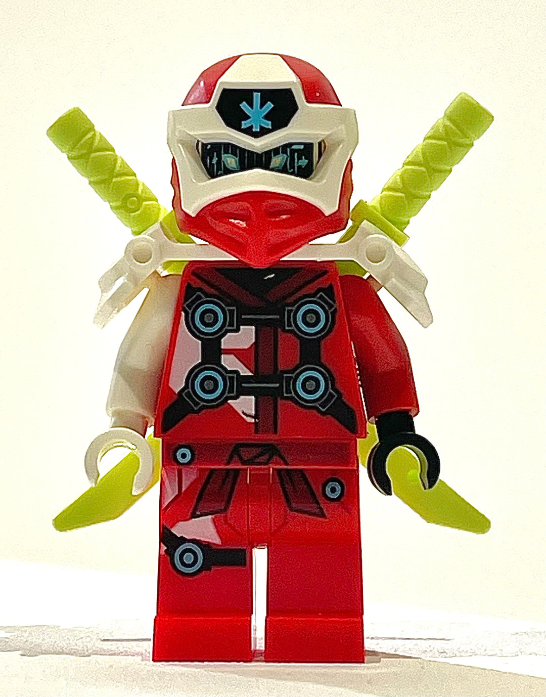 Kai - Digi Kai, Shoulder Armor with Scabbard, njo568 Minifigure LEGO® Like New - With Swords  