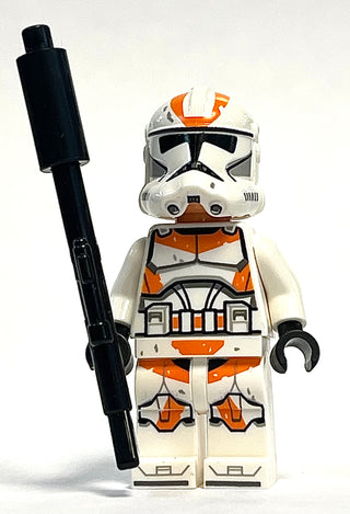 Clone Trooper, 212th Attack Battalion (Phase 2) - White Arms, Dirt Stains, Nougat Head, Helmet with Holes, sw1235 Minifigure LEGO® Like New with Blaster Rifle  