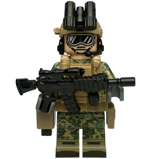 Recon Marine Woodland Camo MARPAT Custom Figure, BB53
