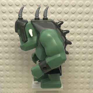 Fantasy Era, Troll, Sand Green with Pearl Dark Gray Armor, 2 White Horns and 3 Pearl Light Gray Horns, cas376 Minifigure LEGO®   