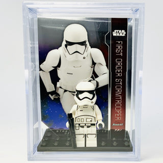 First Order Stormtrooper with Trading Card & Collector’s Case Minifigure LEGO®