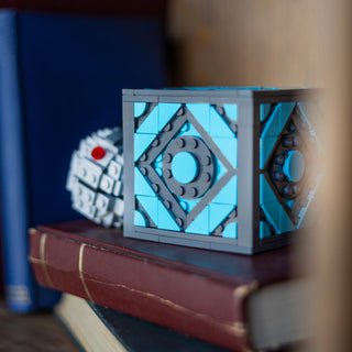 Holocube Artifact/Item Bricker Builds