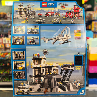 Police Station WITH Light-Up Minifigure, 7237-1 - LEGO® City Set Building Kit LEGO®