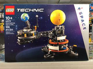 Planet Earth and Moon in Orbit, 42179 Building Kit LEGO®   