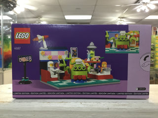 Alien Space Diner - 40687 Building Kit LEGO®   