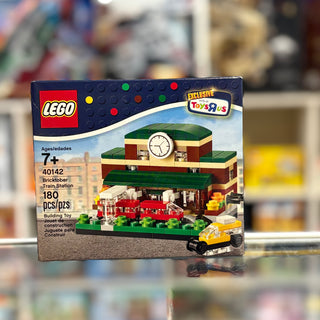 Bricktober Train Station (2015 Toys "R" Us Exclusive), 40142 Building Kit LEGO®