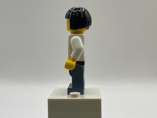 Barista with Gray Shading at Sides - Assembly Square, twn270 Minifigure LEGO®