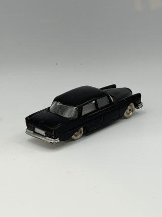1964 HO 1/87 Scale Black Mercedes 220S LEGO® Car