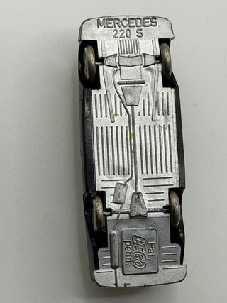 1964 HO 1/87 Scale Black Mercedes 220S LEGO® Car