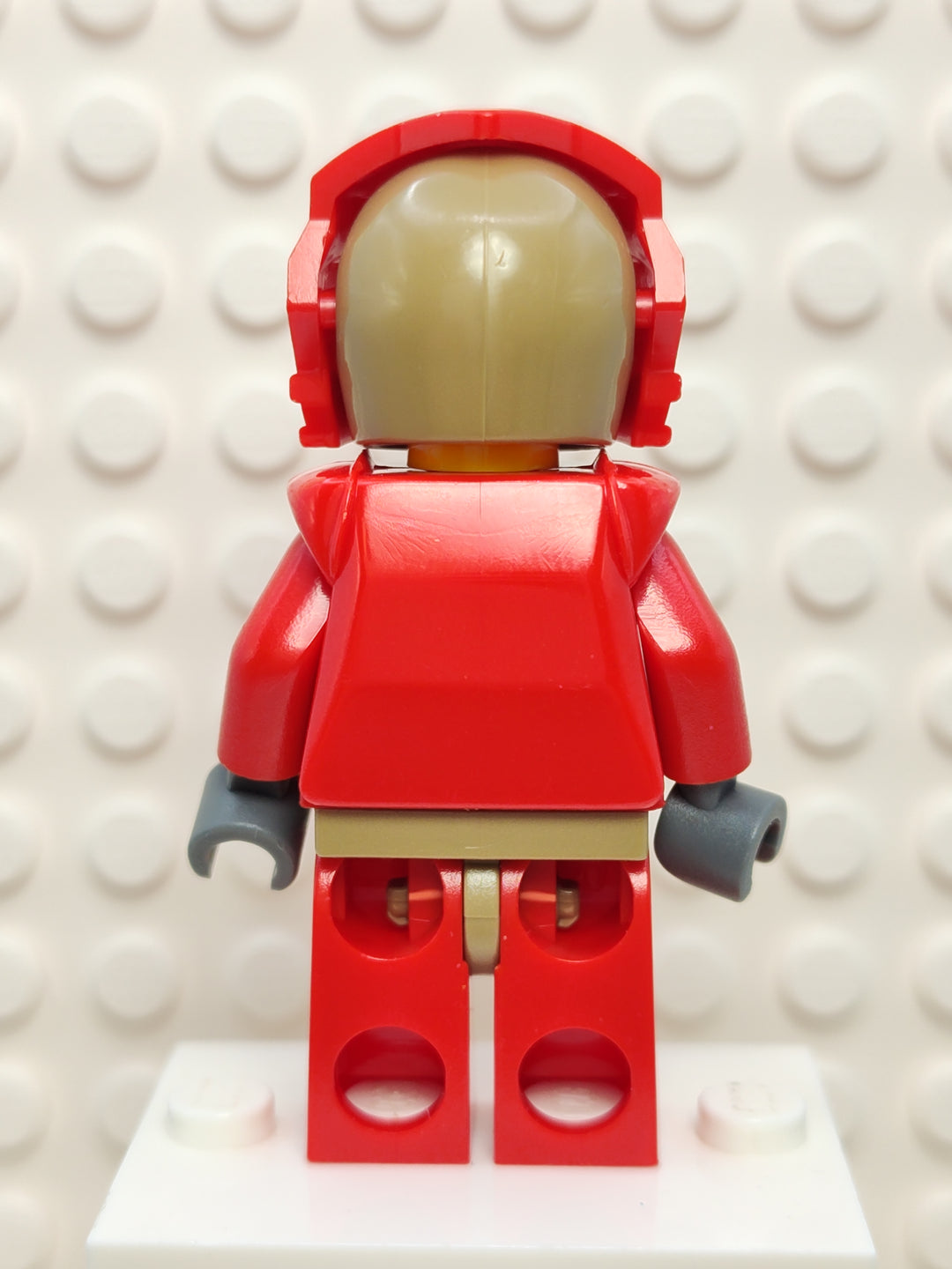 Santis with Gold Pattern Armor, cas267a