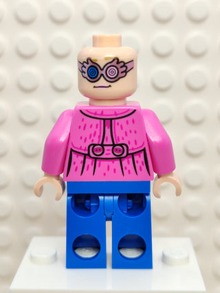 Luna Lovegood - Dark Pink Jacket, hp386 Minifigure LEGO®   