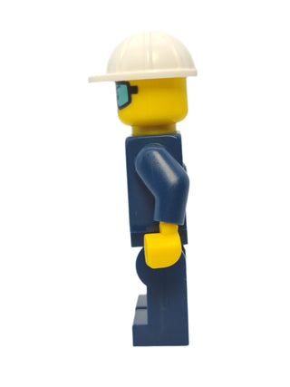 Ground Crew Technician - Jumpsuit and Construction Helmet, cty1010 Minifigure LEGO®   