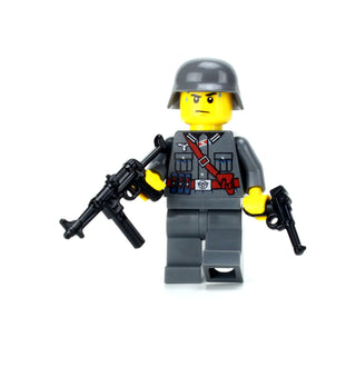 WWII German Soldier MP40 Custom Minifigure, BB22