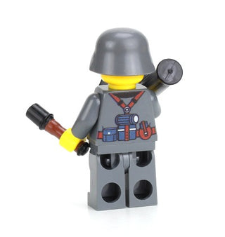 WWII German Soldier Anti-Tank Rocket Custom Minifigure, BB23