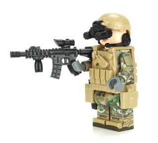 Season 1 Collectible Female Army Combat Soldier Custom Minifigure, BB33