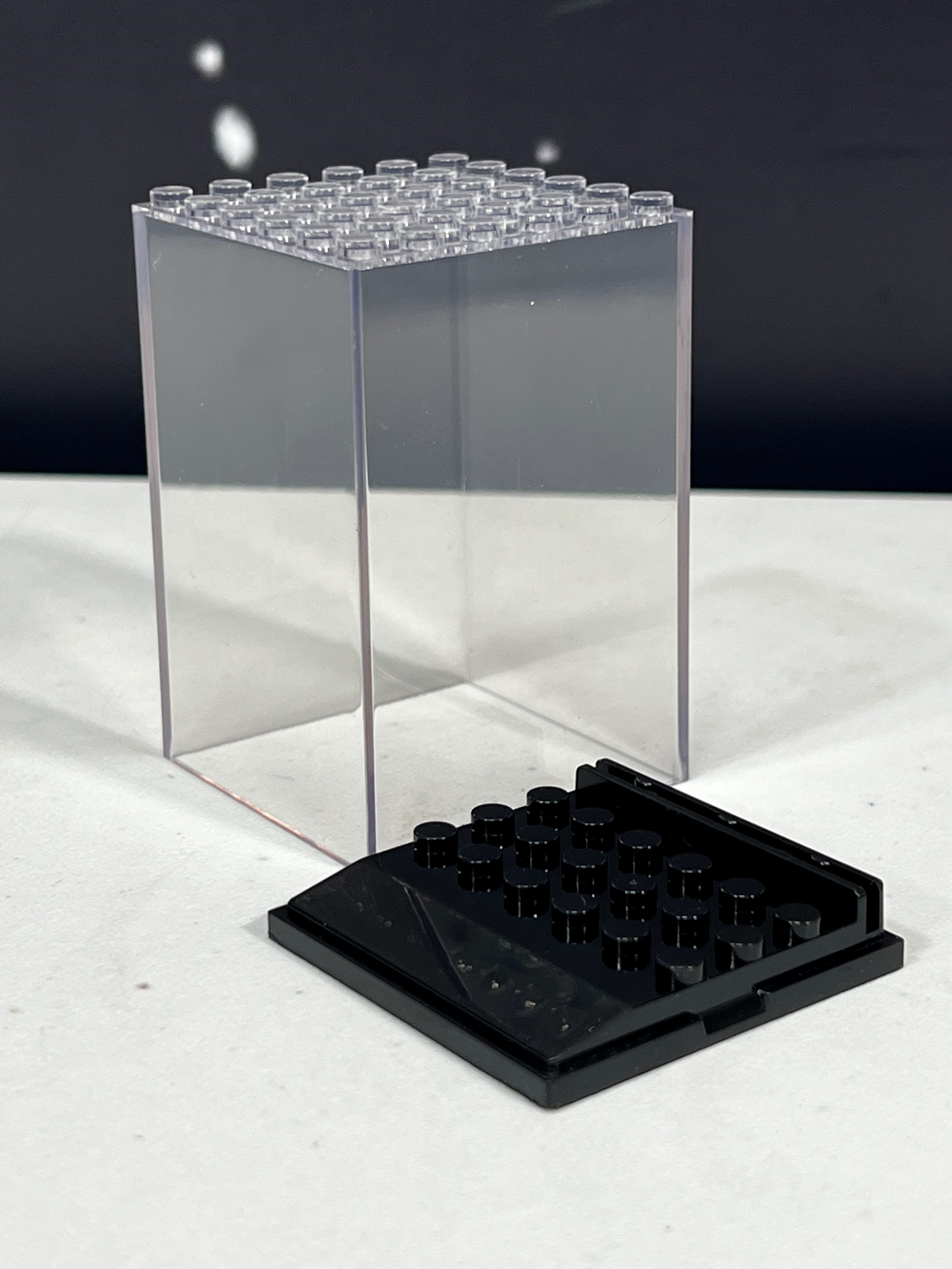 6x6 Studs, Minifigure Display Case – United Brick Co®