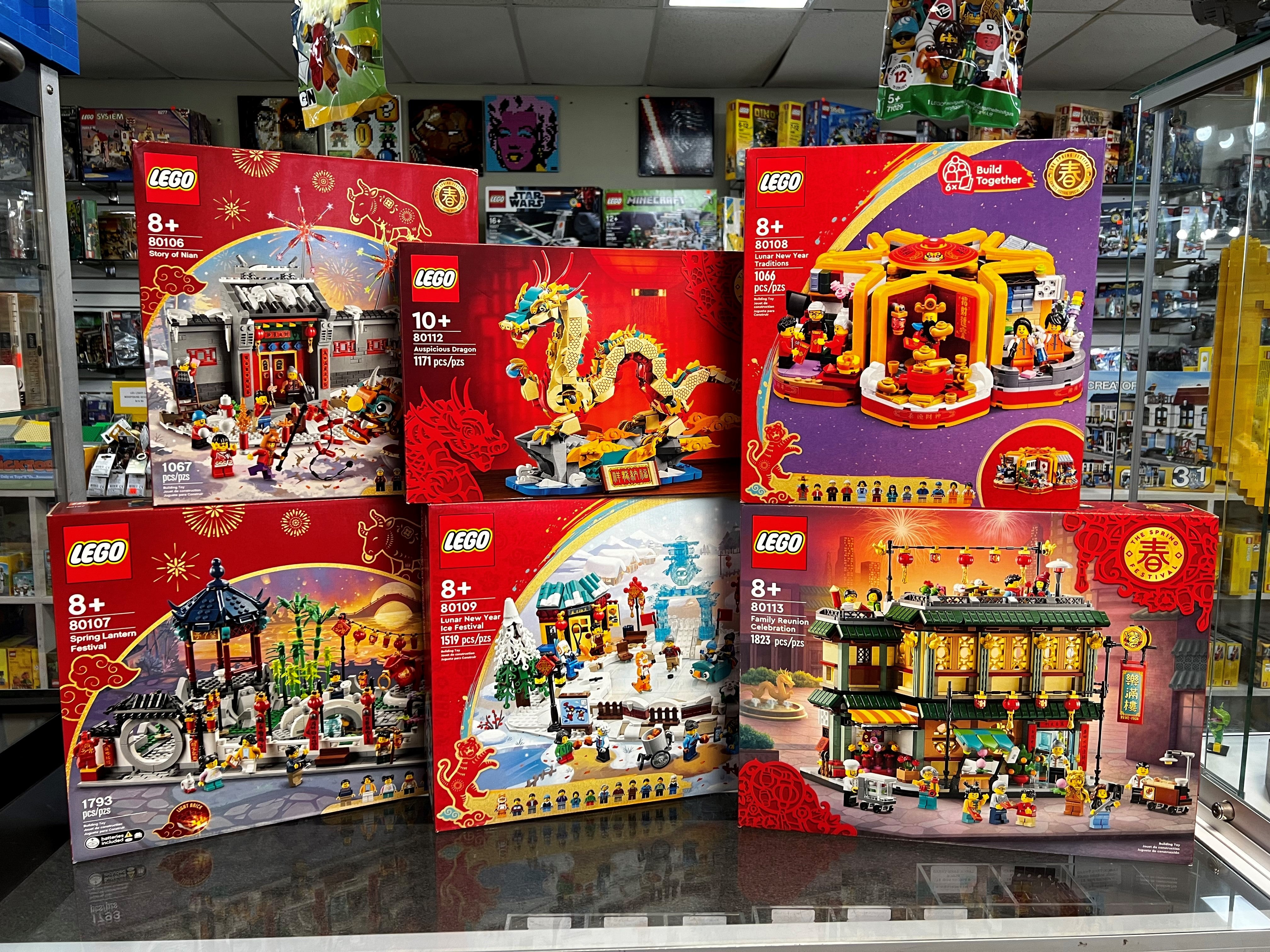 LEGO Minifigures Bulk Lot 10, 12 or 24. Space, Marvel, City Random Pick.