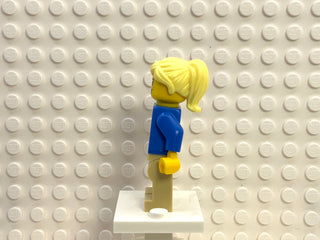 LEGO Brand Store Female, tls090 Minifigure LEGO®   