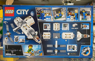 Lunar Space Station, 60227-1 Building Kit LEGO®   