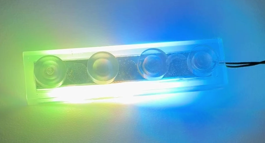1x4 LED Light-up Plate, USB, LB1x4 Custom Parts United Brick Co®
