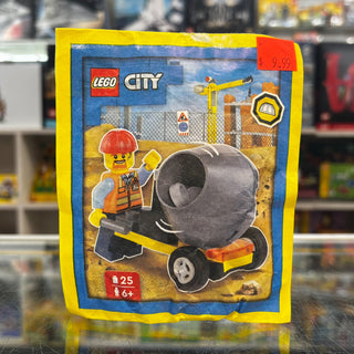 Builder with Cement Mixer paper bag, 952403 Building Kit LEGO®