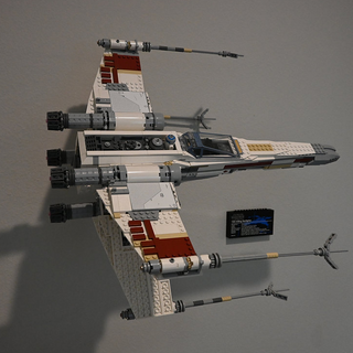UCS Red Five X-Wing Starfighter Wall Mount Custom, Gear Bricked Up Designs