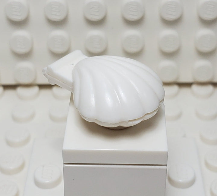 LEGO® Small Clam