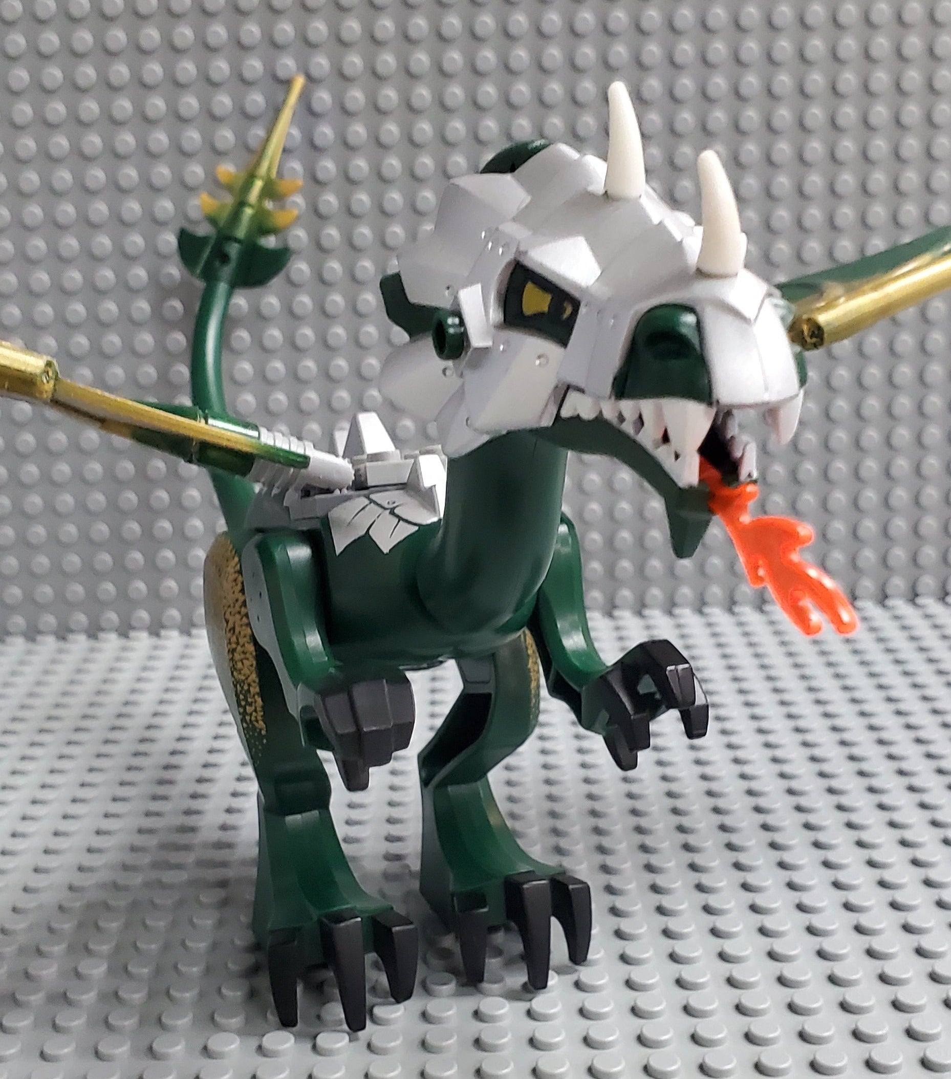 RARE GREEN discount DRAGON 7048 FANTASY ERA!