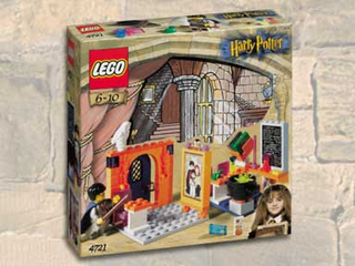 Hogwarts Classroom, 4721 Building Kit LEGO®   