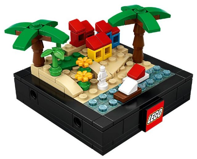 Bricktober Season Set 2/4 - Summer (2019 Toys "R" Us Exclusive), 6307986