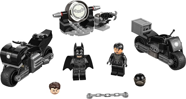 Batman & Selina Kyle Motorcycle Pursuit, 76179-1