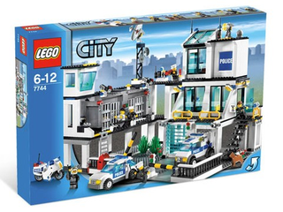 Police Headquarters, 7744-1 Building Kit LEGO®   