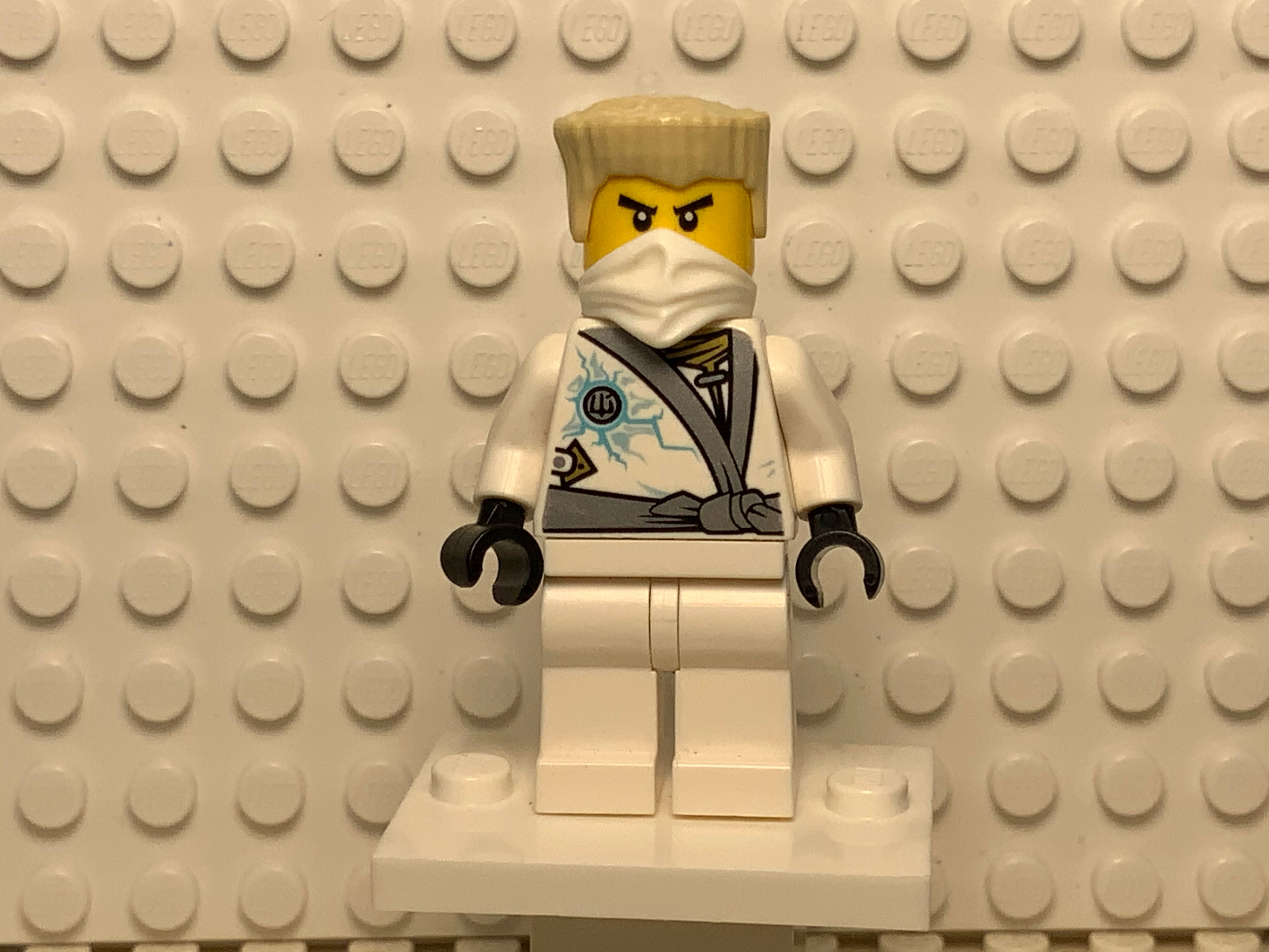 Ninjago Zane Techno Robe LEGO Ninjago Minifigure: Zane (Techno