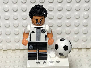 Mats Hummels, coldfb-4 Minifigure LEGO® Complete with stand and accessories  