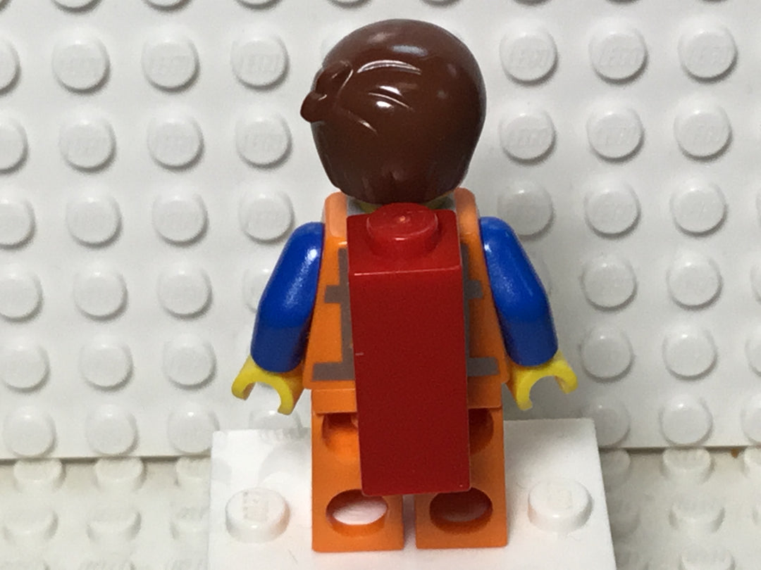 Emmet, Lopsided Closed Mouth Smile, with Piece of Resistance, tlm018 Minifigure LEGO®   