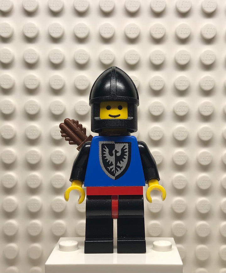 Black Falcon, Black Legs with Red Hips, Black Chin-Guard, Quiver, cas005