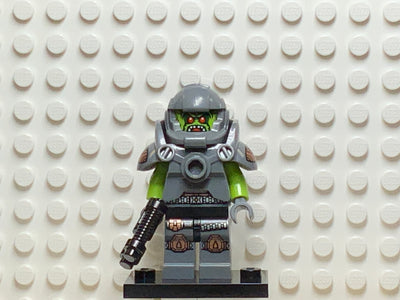 Alien Avenger, col09-11