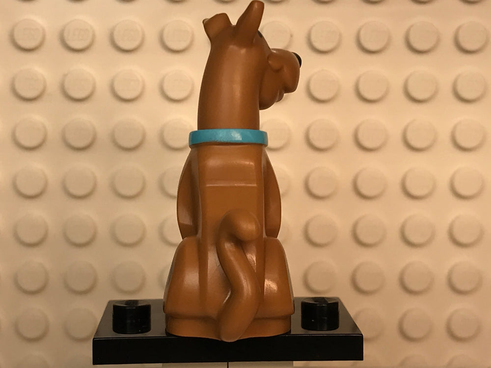 Scooby-Doo, Sitting with Chattering Teeth Pattern (20690pb01 / 20691pb03) Minifigure LEGO®   